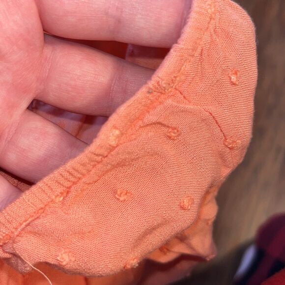 Women’s E&M Peach Casual Short Sleeve Too Textured Dots and Eyelet Cutouts - Picture 5 of 7